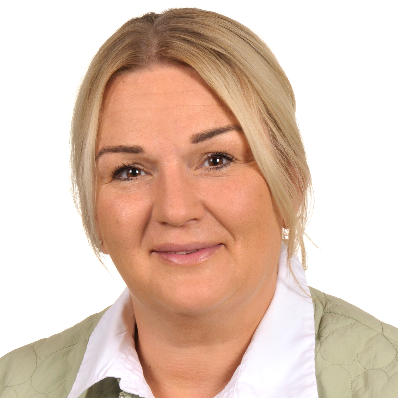  Cornelia M�llmann
